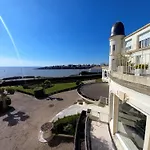 - Vue Magique Pour Cet Au 1er Etage - Du Golf Apartment Royan