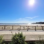- Vue Magique Pour Cet Au 1er Etage - Du Golf *