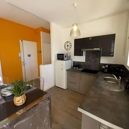 - Vue Magique Pour Cet Au 1er Etage - Du Golf Apartment