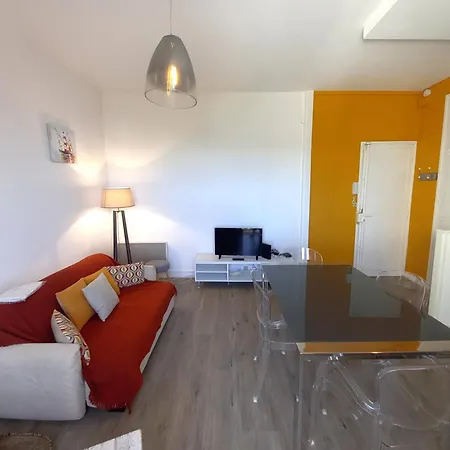 Lägenhet - Vue Magique Pour Cet Au 1er Etage - Du Golf