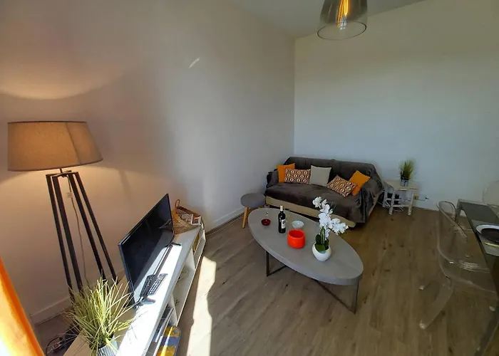 - Vue Magique Pour Cet Au 1er Etage - Du Golf