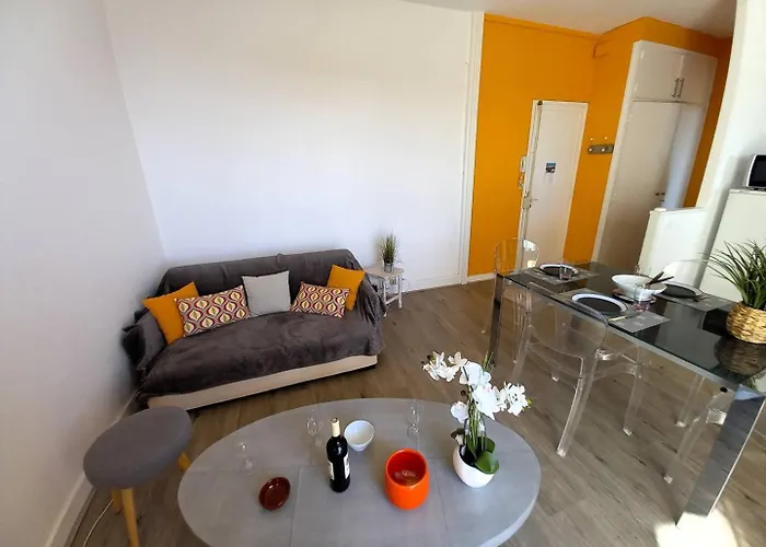 Apartment - Vue Magique Pour Cet Au 1er Etage - Du Golf