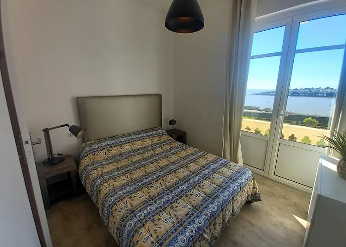 - Vue Magique Pour Cet Au 1er Etage - Du Golf *